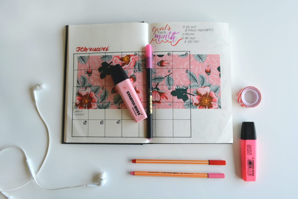 Featured Image for: 9 Best Bullet Journals to Make 2023 Your Best Year Ever