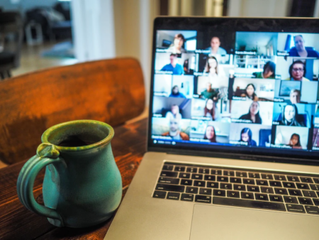 What is a Virtual Meeting? (And How Should You Run One?)