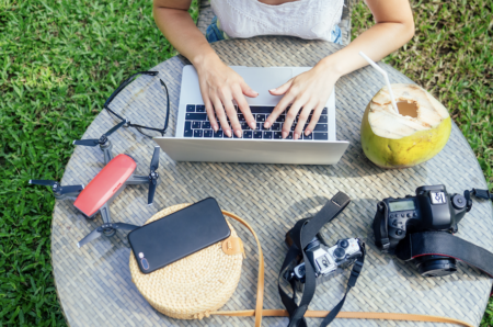 How to Build a Portable Home Office for Digital Nomads
