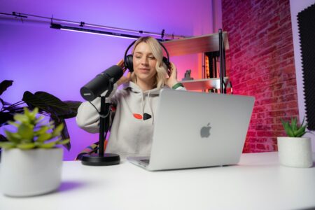 6 Ways Tech Influencers Can Make Money Without Regularly Posting